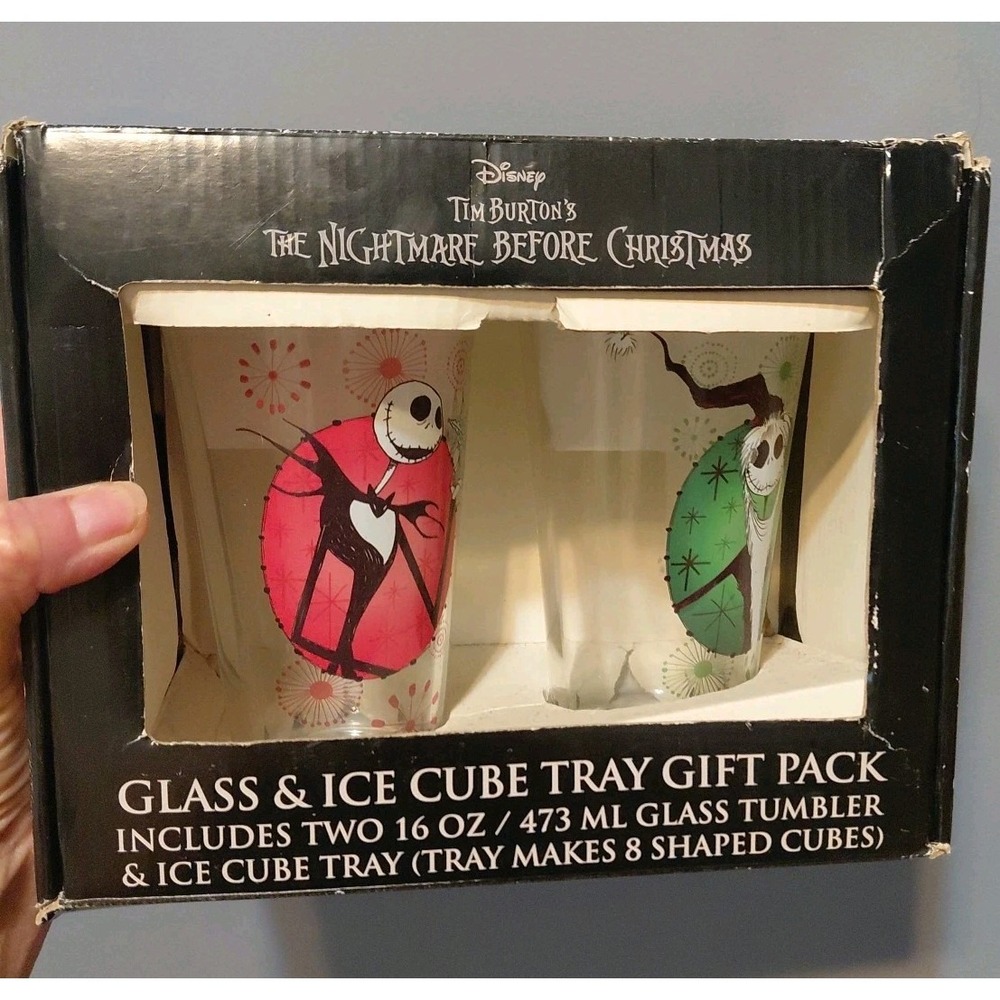 New A Nightmare Before Christmas Two 16oz. Pilsner Glass & Ice Cube Tray Set